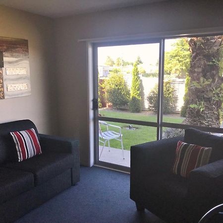 Phoenix Motels Temuka Екстер'єр фото