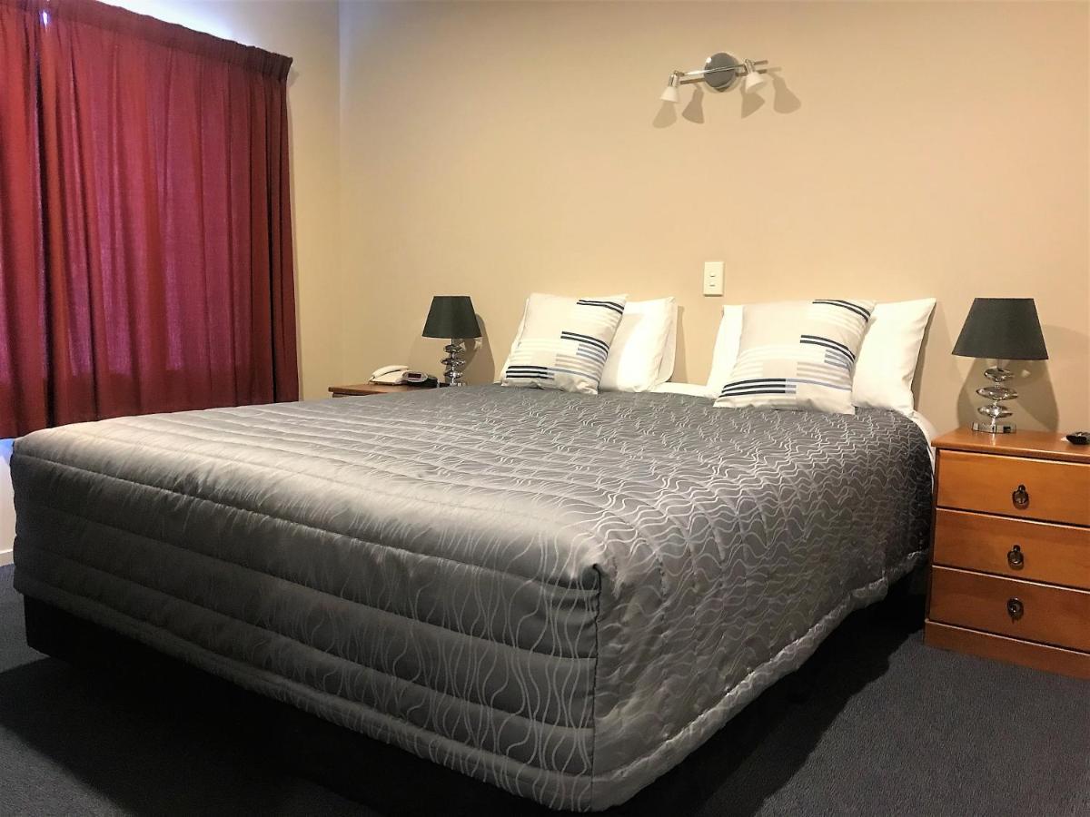 Phoenix Motels Temuka Екстер'єр фото