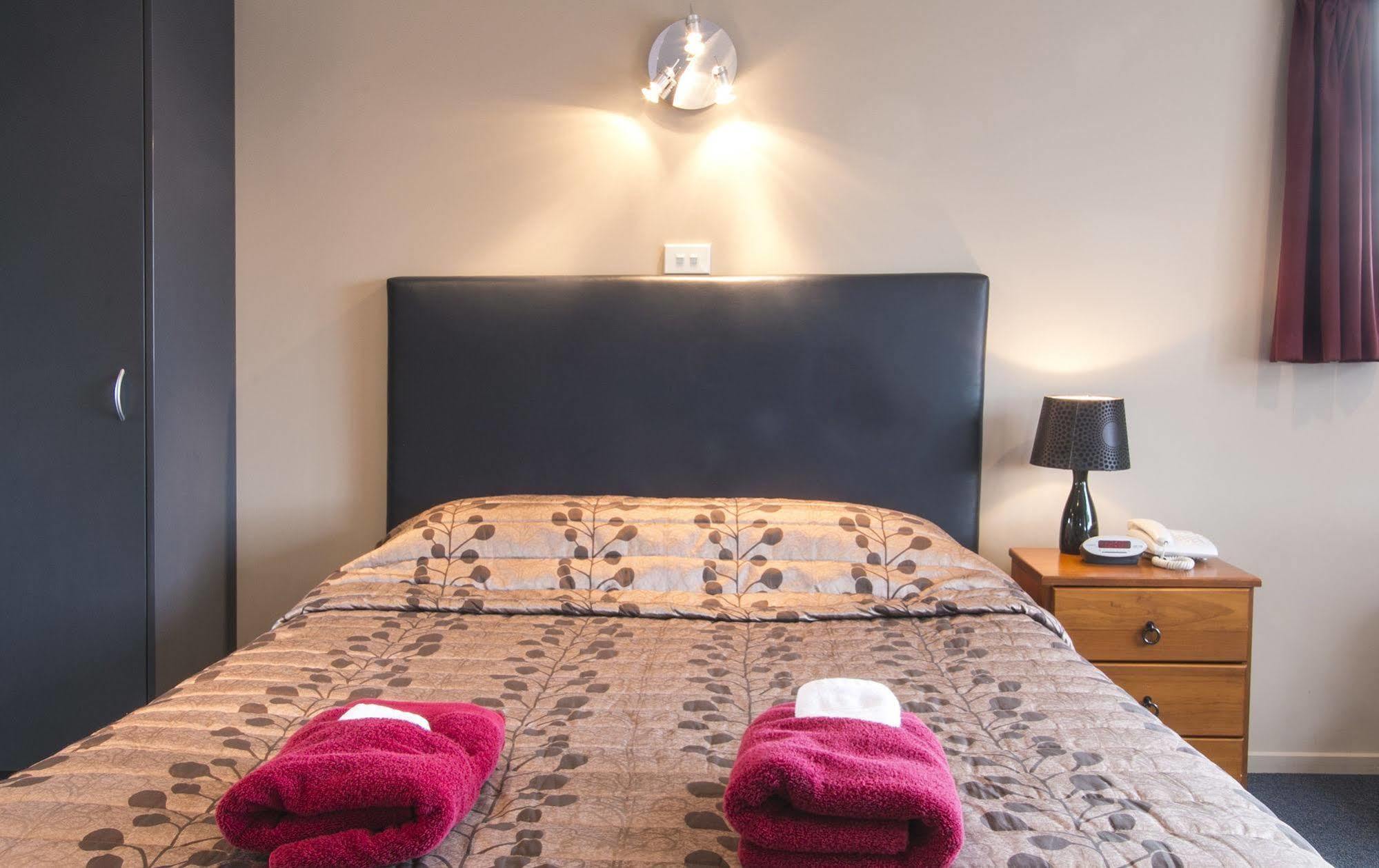 Phoenix Motels Temuka Екстер'єр фото