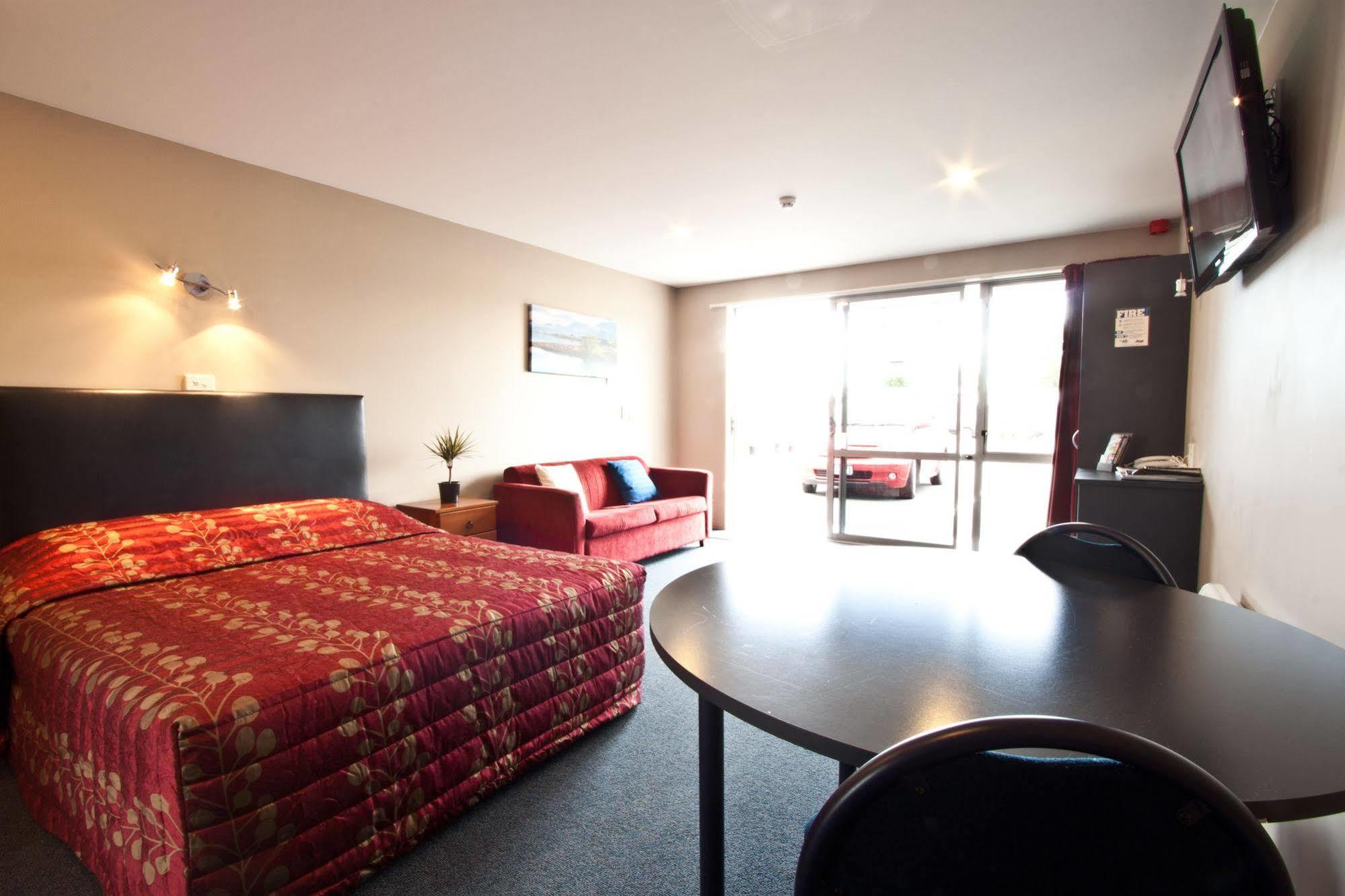 Phoenix Motels Temuka Екстер'єр фото