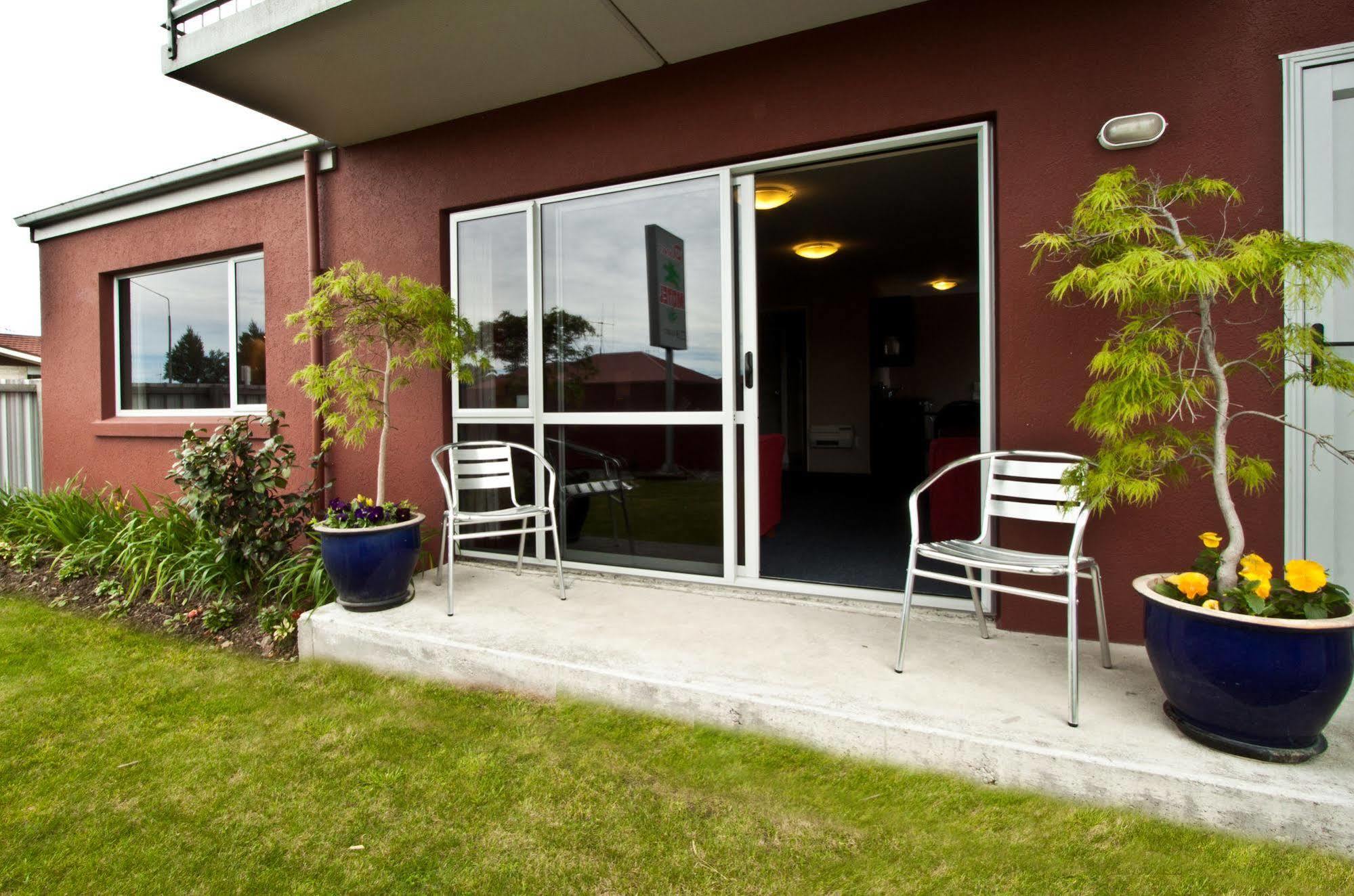 Phoenix Motels Temuka Екстер'єр фото